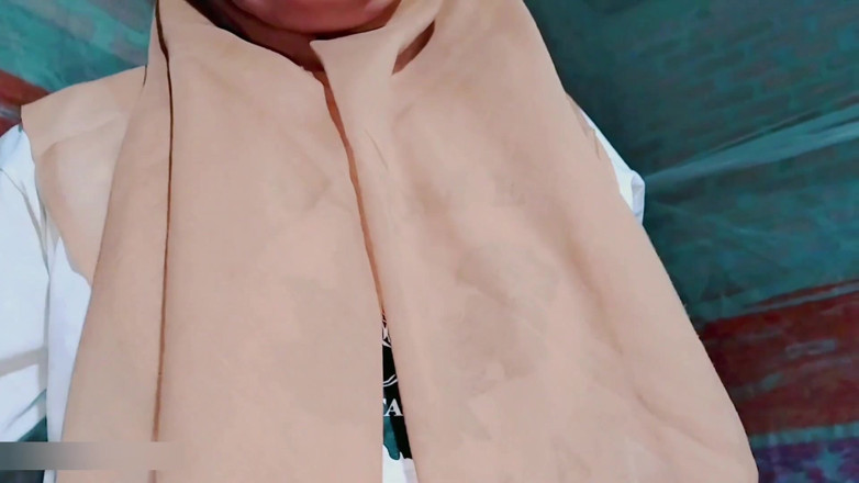 Pasutri indo: Das arschloch eines schönen hijab-mädchens lecken und ihre vagina ficken,...