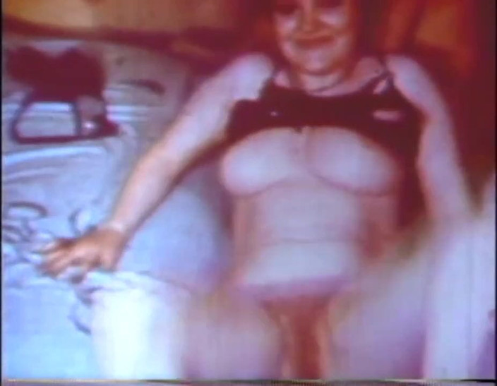 Vintage megastore: Lízání kundičky chlupaté lesbičky