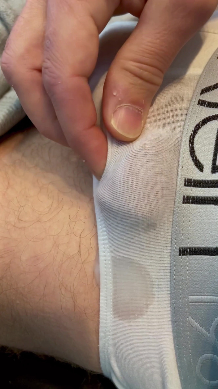 NakedFoxx: Wędzideł orgazm i sperma przez pocieranie mojego penisa przez moje...
