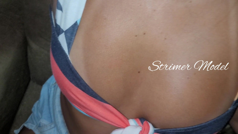 Strimermodel: Estornudos inducidos en mis tetas