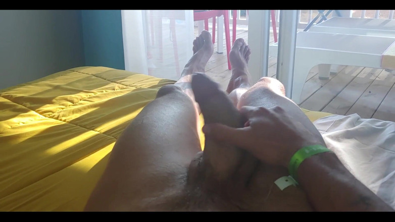 Boy jerking off: Boy jerking off 