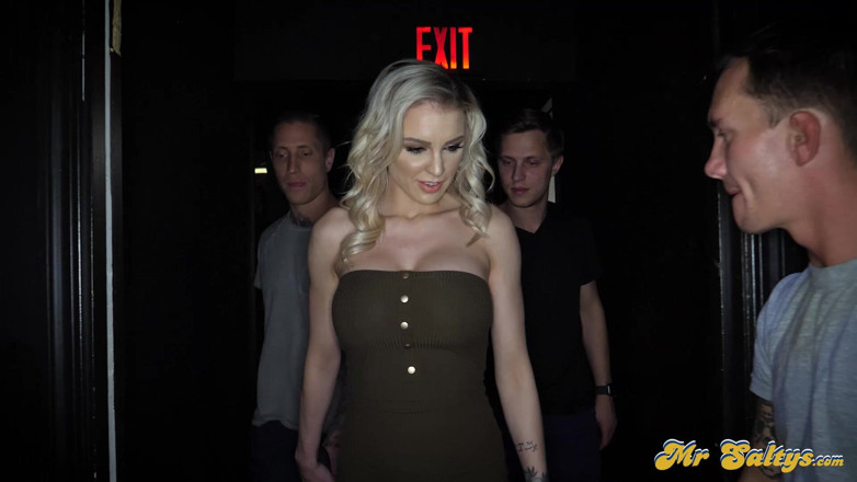 CreamPiled: Bukkake på Sexy Club med Kenzie Taylor
