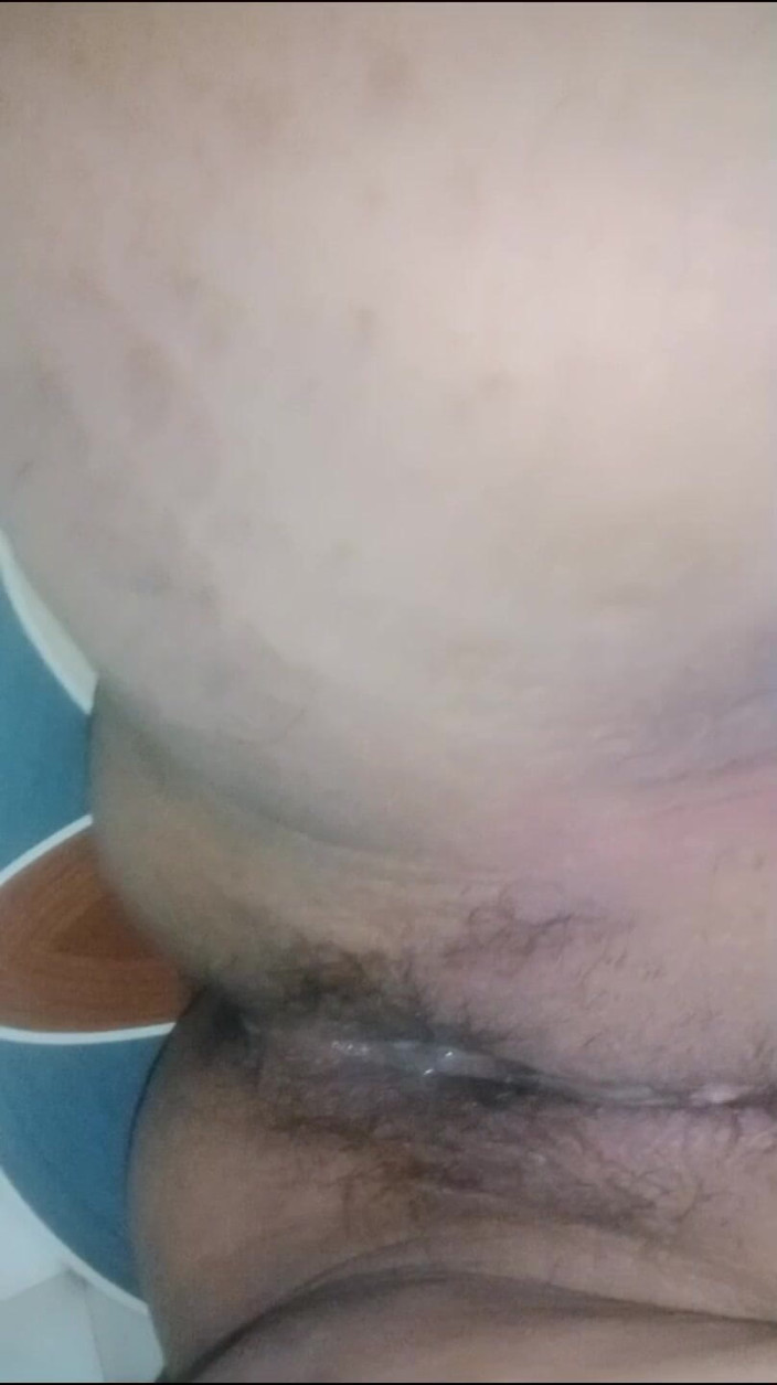 Zyan_rocky: Kongkek isteri jiran creampie di dalam