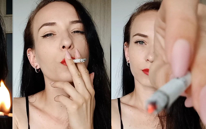 Sara James: Mở miệng ra, gạt tàn!