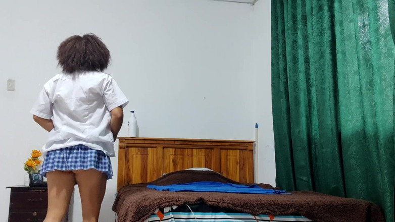 NEGRITA SEXY: Кокетливая студентка в порно!! Она грудастая порно-энтузиастка в домашнем видео