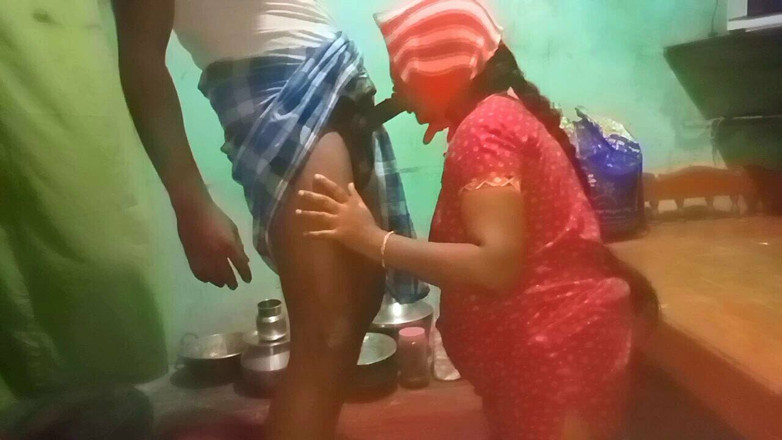 Priyanka314: Tamilská teta zezadu s Hasbandem
