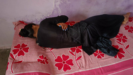 YOURAMRITA04: hot indiyan hailovin khaas desi garlaphrend ka boyaphrend ke saath...