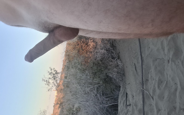 ttc2021: Идущая обнаженная и кончающая в дюнах Маспаломаса