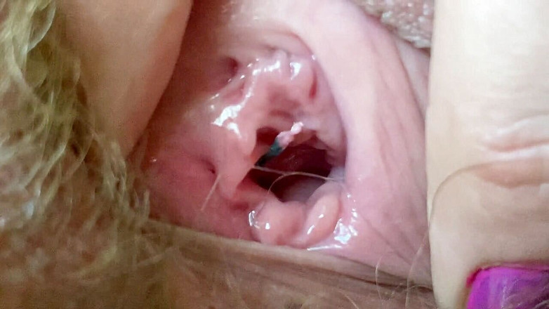 Cuteblonde666: Cận cảnh âm vật lớn âm đạo lỗ đít miệng giantess tôn sùng video...