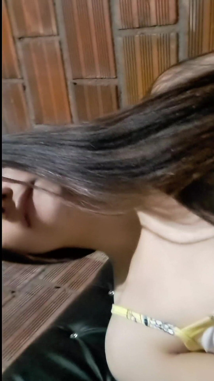 Yulieth Gomez: Yulieth gomez sepong kontolku dengan nikmat