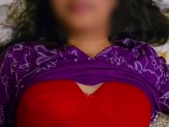 SanskariGirl1: Snelle pijpbeurt en seks in de hotelkamer met een prachtig...