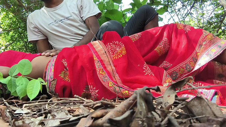 Poonambhabhi village: Ateşli giarphrend xxx video