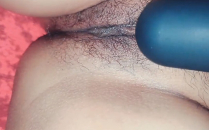 Hot Sis: Horney Sult, latika sexy fait un massage et prend un...