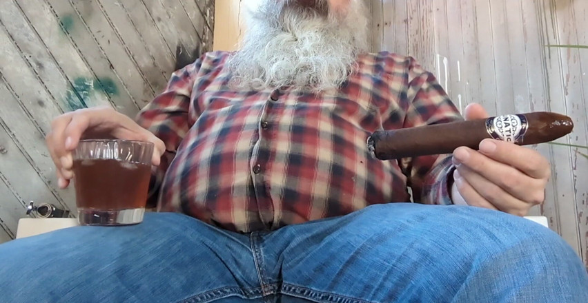 Wrestlebear: Cigar dan Bourbon Evening