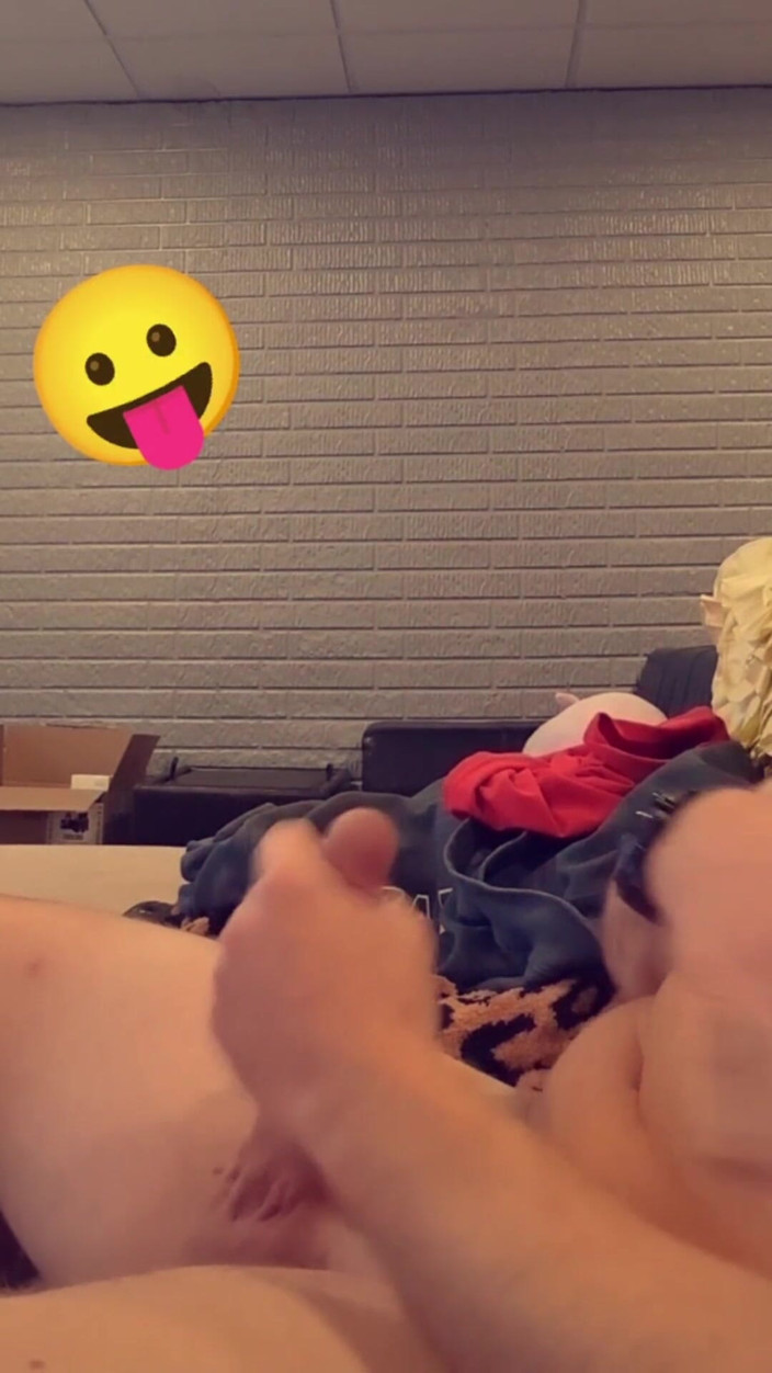 Bald Daddy: Un mec à papa chauve chevauche une bite blanche dans un...