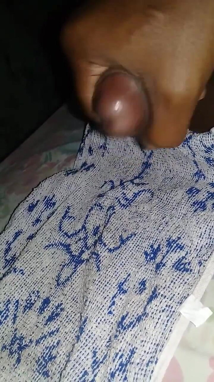 Islandvibes69: Ejaculação na cena da cama 1