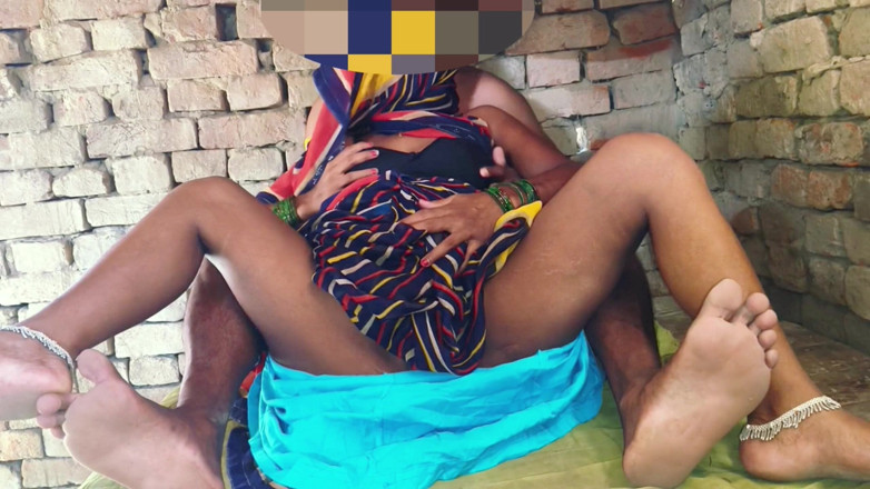Sumang studio: India en sari caliente con marido hizo su estilo perrito...
