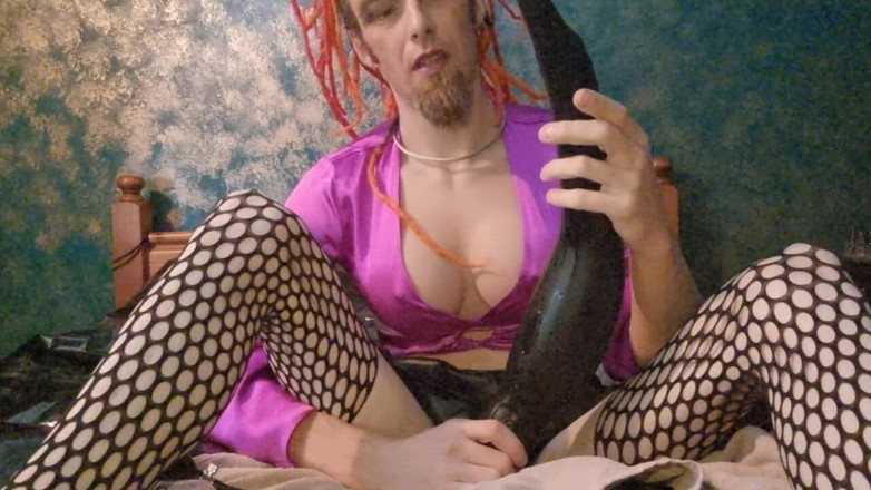 Jasmine Dlight - UK's most extreme anal porn star: Extremes analtraining mit riesigem aufblasbarem monsterdildo