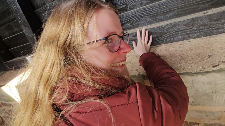 Bikergirl_97: Erster Outdoorfick Des Jahres en Burgruine