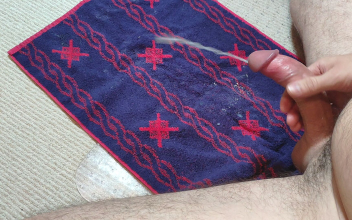 Curved One: Fonte de porra e vazamento de porra de um pau...