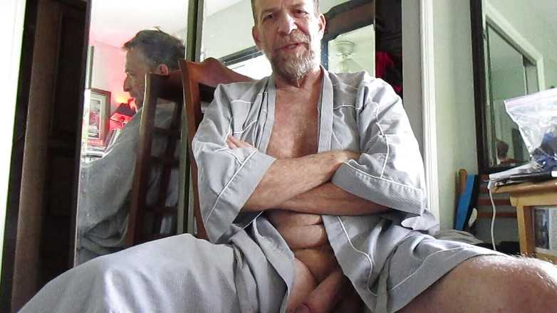 Hairyartist: Robe Authority Speaks od Chlupatýař
