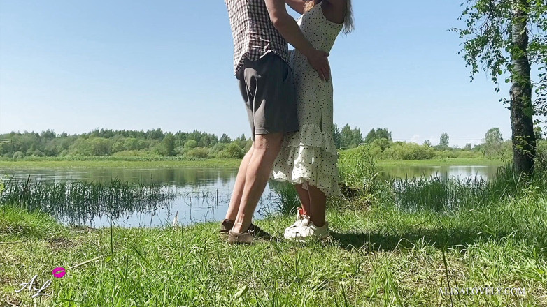 Alisa Lovely: Passionate sex of a teen amateur couple by a summer...