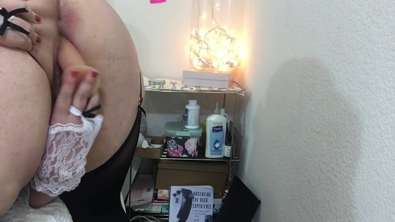 cutejayne: Femme de ménage BBW à forte poitrine et 3 bites, fin très...