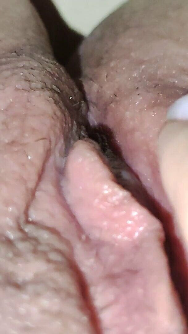 Poller751: Memek bebluk cewek rusia ini dicrot di dalam - close up