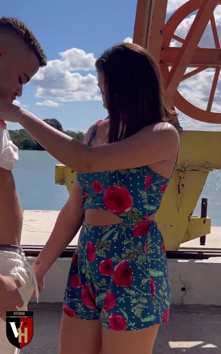 VictorHugo: Yo y mi novia teniendo sexo al aire libre
