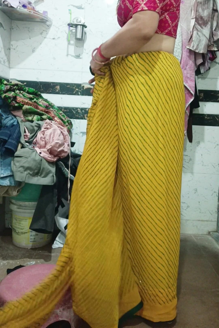 Priyahot77: Priya bhabi blusen-show