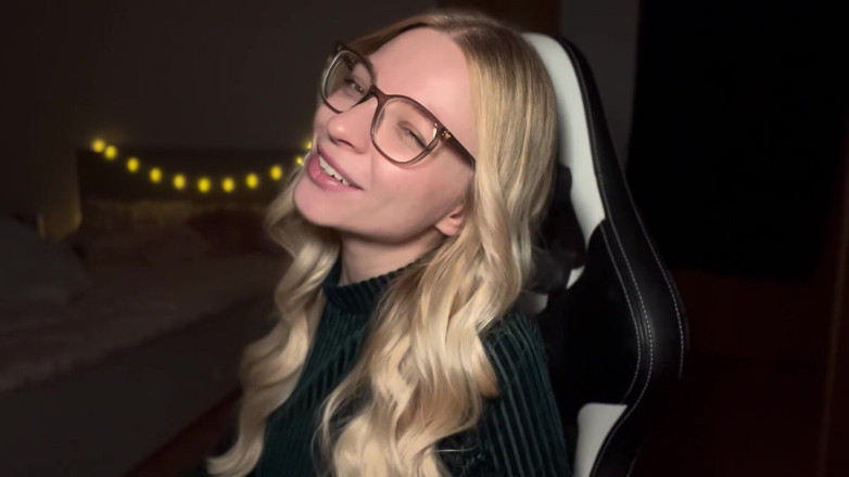 Goddess_Bella_Rae: Mužství je