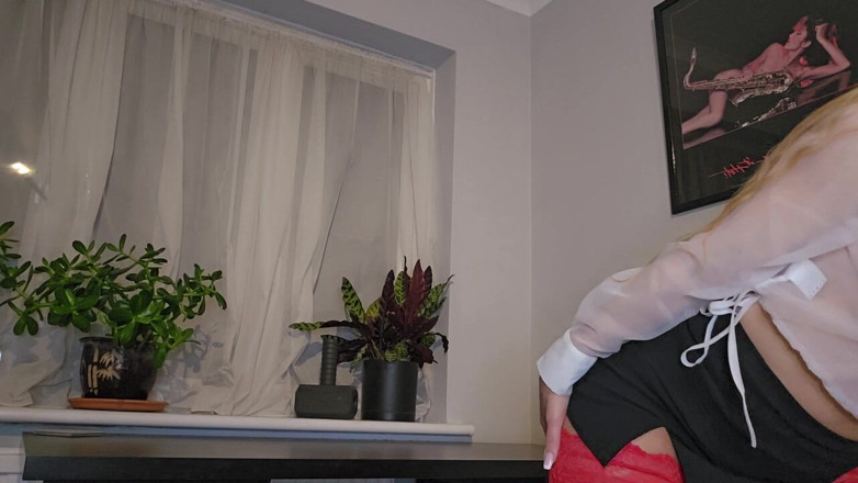 Michelle Moist: Napalona sekretarka brudna rozmowa odgrywać rolę
