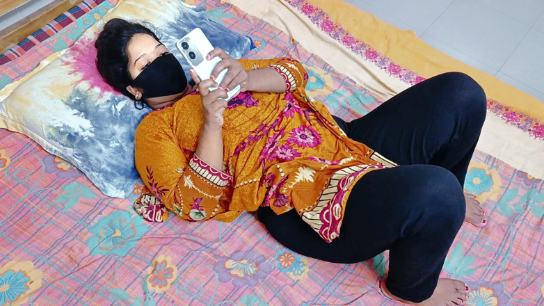 Your_Sapla: Ragazza indiana bangla