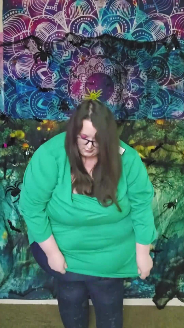 SSBBWLadyBrads: Výstřik na oblečení na mé masivní tělo