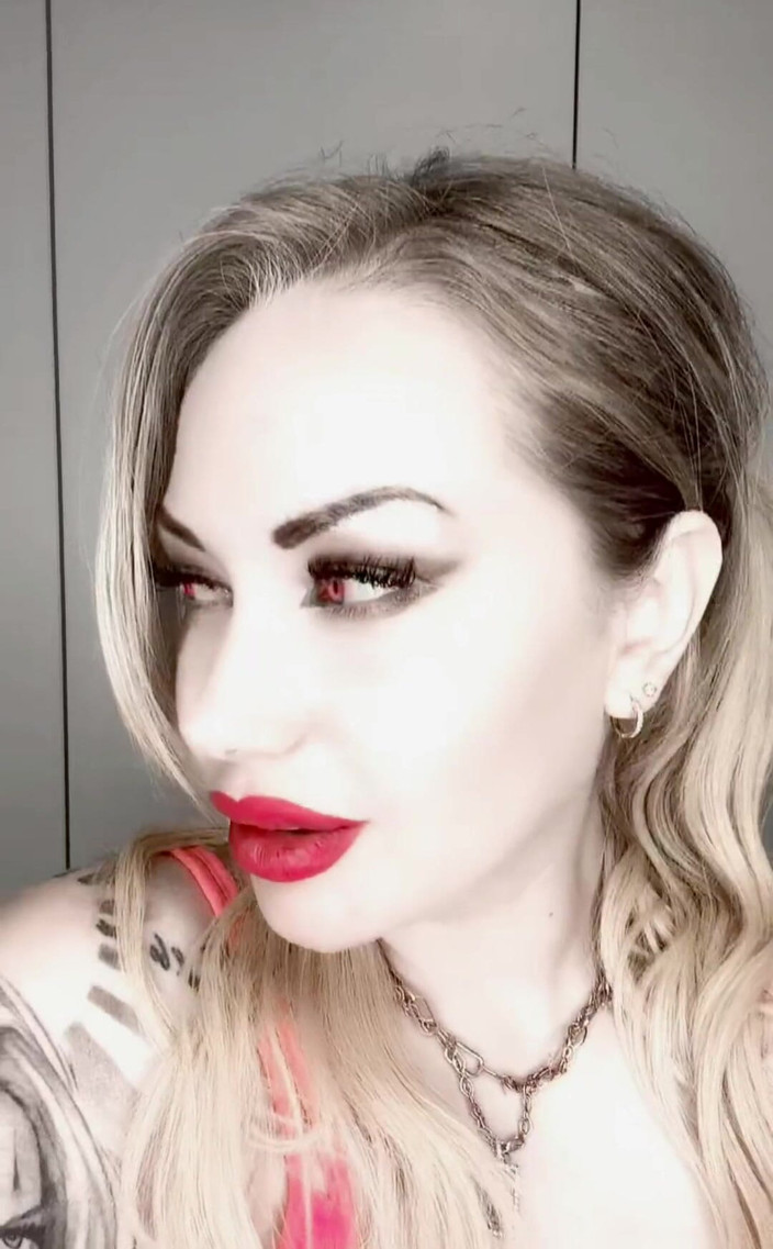 Goddess Misha Goldy: Я завжди така погана