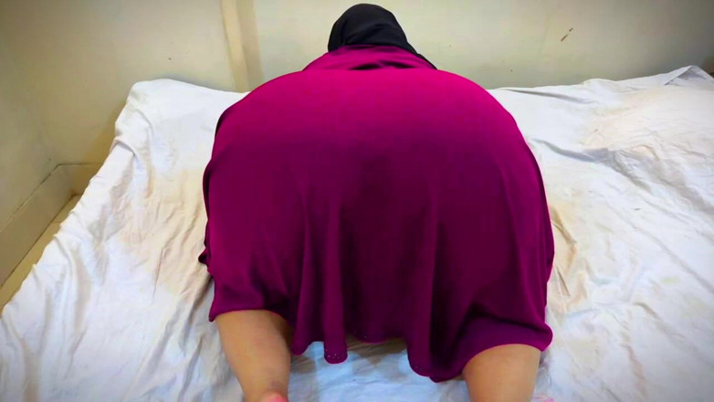 Your Boy's Cum: Muçulmana Moti Gand Vali Ladki Bistar Par Chudai Apna Pati...