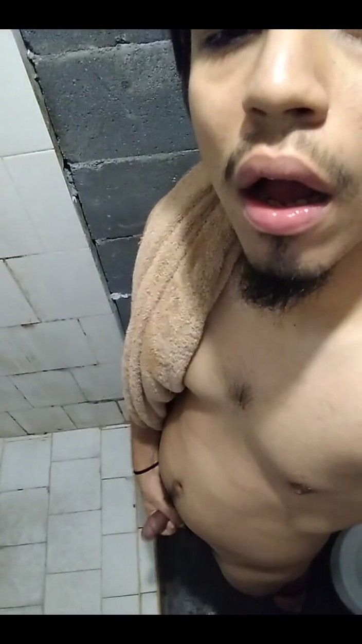 AlexAlejandro13: おはようシャワー
