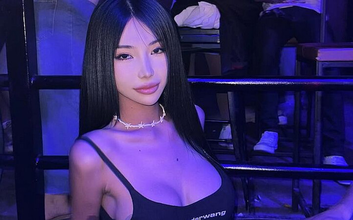 Arda Fennec Ladyboy: Laddyboy Obciąganie spust w ustach