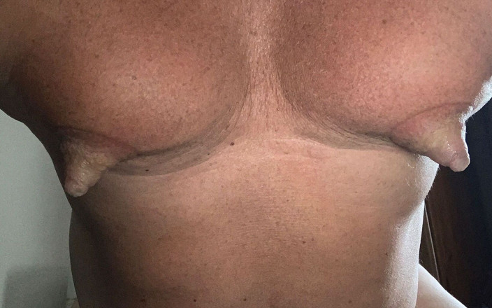 Nipple Sub: Граю з моїми накачаними сосками