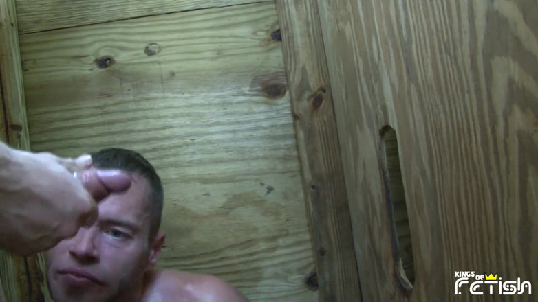 Gay Diaries: Homem mais velho gosta de chupar um pau peludo e...