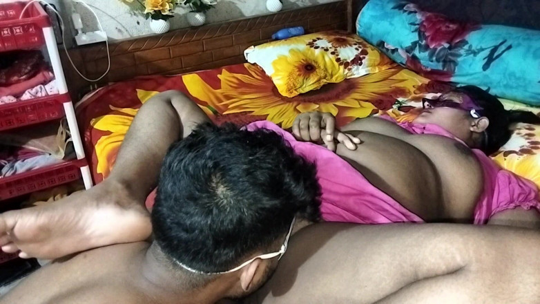 Sexybou69: Lízání bangladéšské vhabi kundičky.