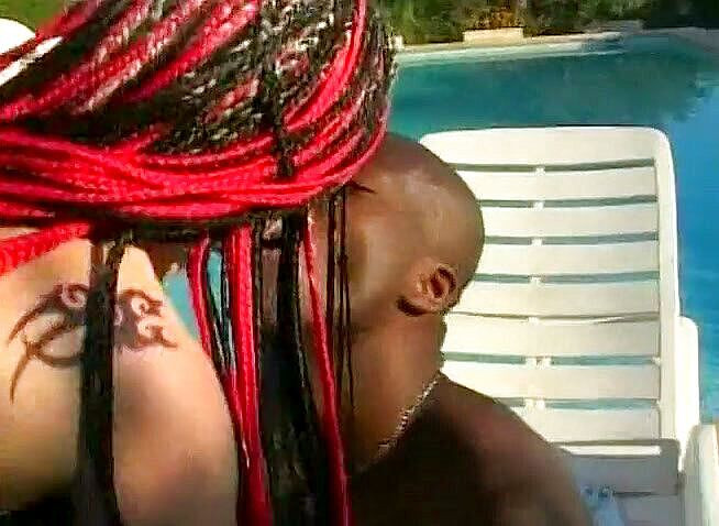 European Classics: White chick with colored hair gets anally banged outdoors