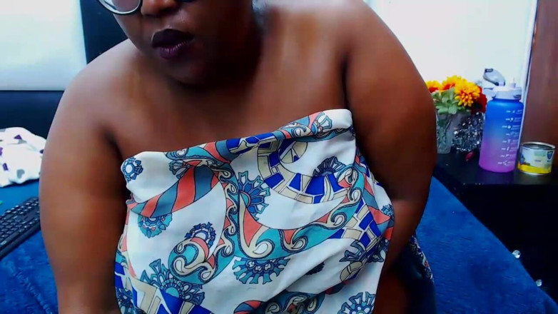 Big black clapping booties: Branlette sur mon cul de BBW monstrueux, épisode 1060