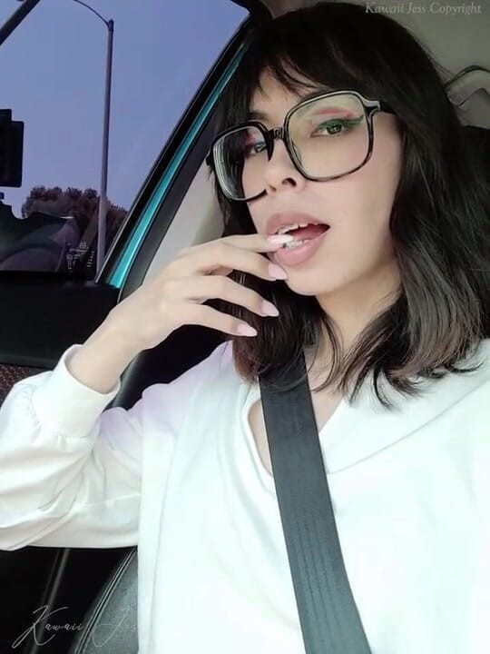 Kawaii Jess: Accarezzandomi dentro la mia auto versione completa