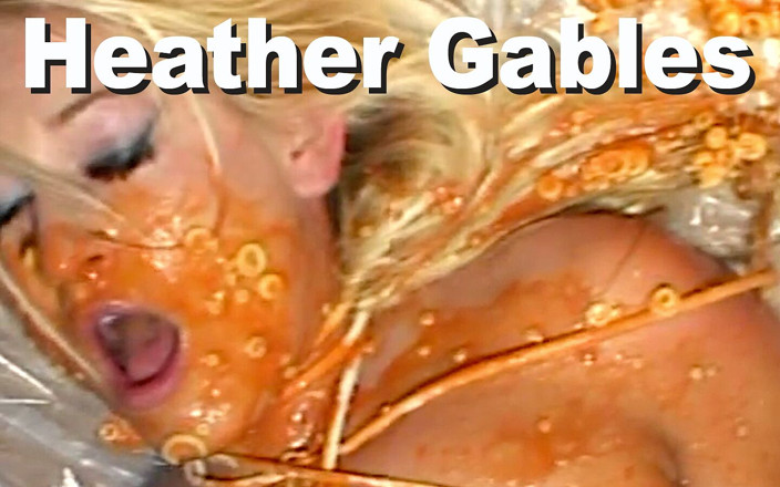Picticon bondage and fetish: Heather Gables atada y escupida