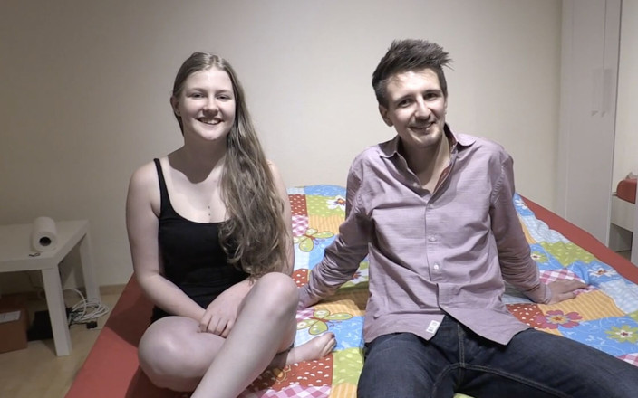 Casting66: Un băiat tânăr o fute pe tânăra Julia! 1x!