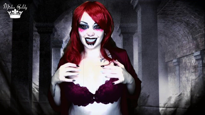 Goddess Misha Goldy: Sborra subito in bocca al demone pericoloso e diventa il...