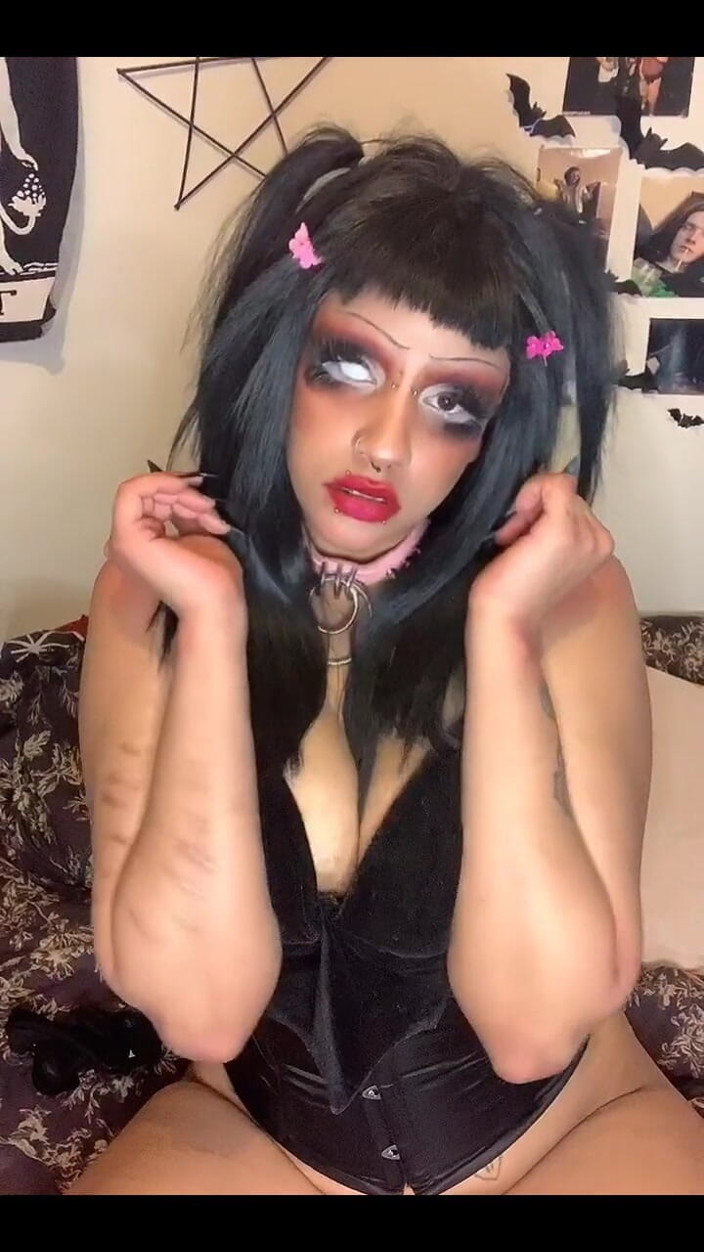 Laika Lewd: Ehi