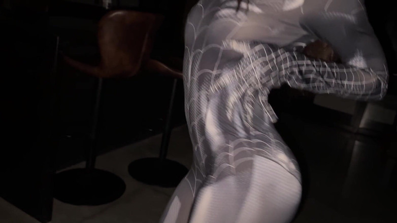 Anna Cherry: Spider-girl Will Save Your Day with Her Juicy Pussy!
