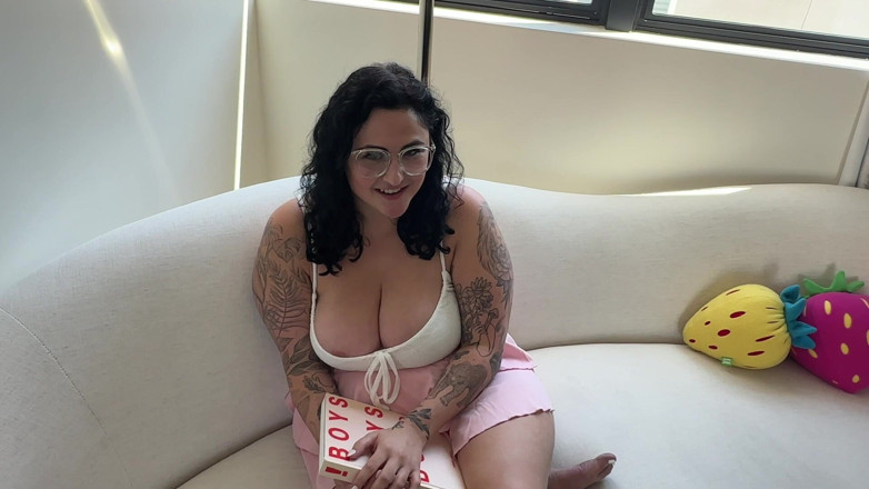 Josie Jaxxon: Üvey kız kardeş ıslak sakso ve anal eğitim